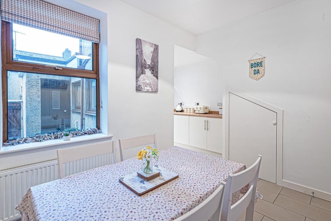 Taitwt1 Villa Caernarfon Eksteriør bilde